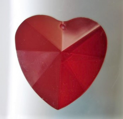 Motiv Herz Anhänger aus Kristallglas, Facettenschliff, mit Loch, 40 mm, granatrot