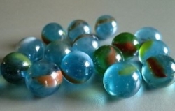 Glasmurmeln, Spezialstruktur, Azuro Mix, 16 mm, 100 gr. im Netz