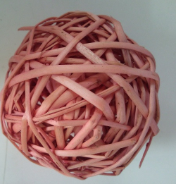 Sonderposten Rattankugel lachsfarben, DM 8-9 cm
